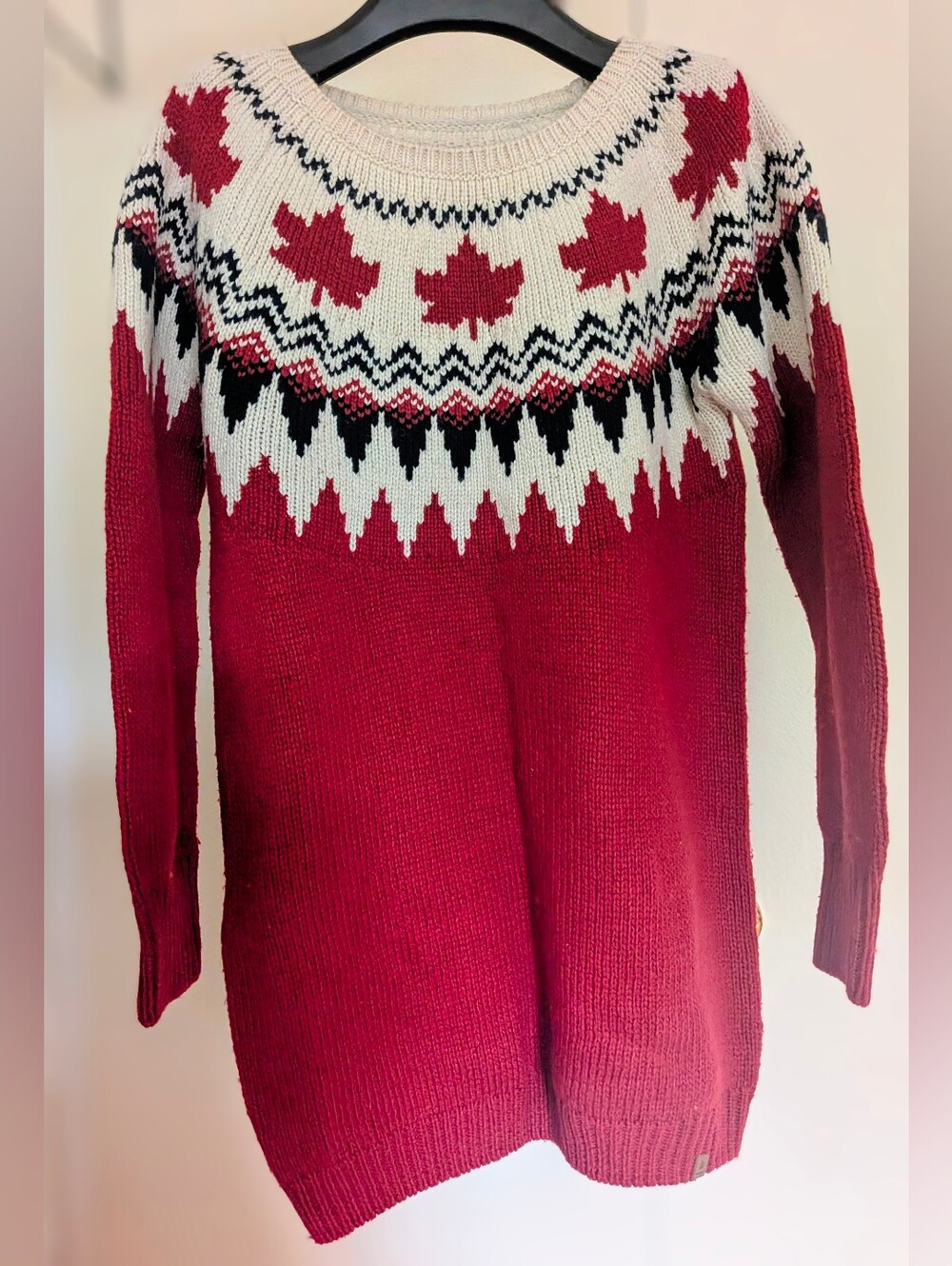 "Canadiana" knitted semi-wool sweater